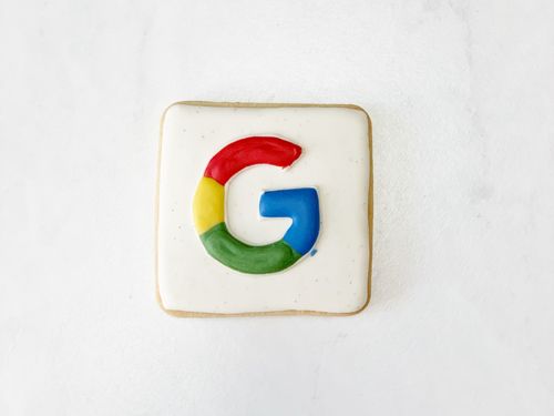 A cookie decorated with Google's logo.